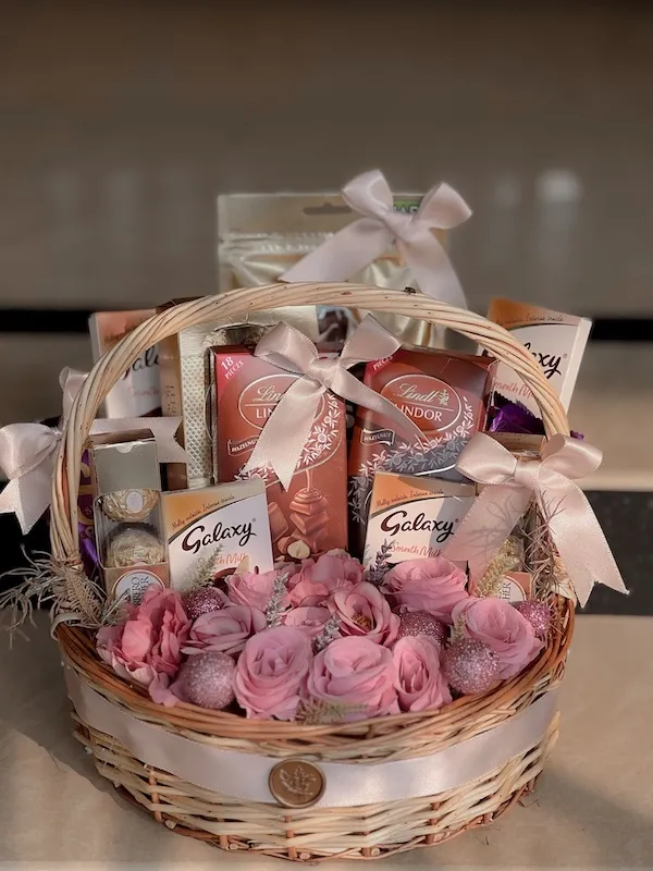 DIY gift basket ideas beautiful themed
