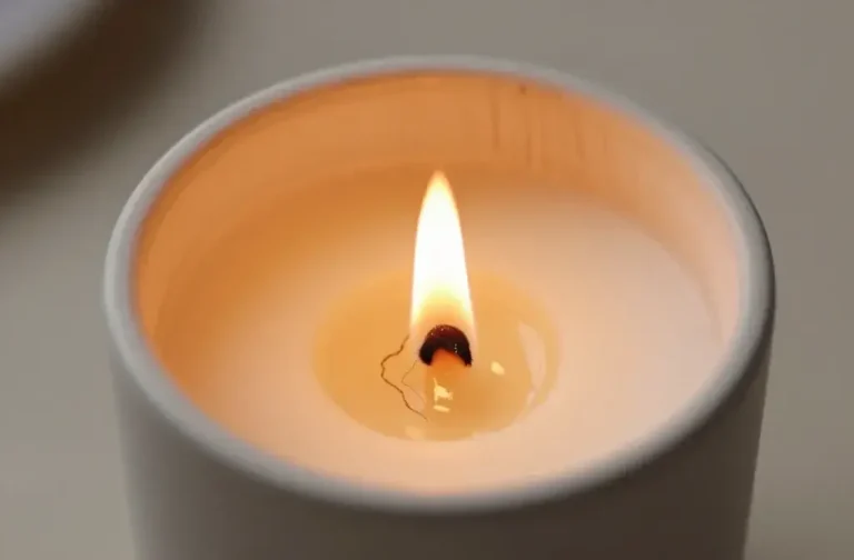 How to Make Candles With a Wood Wick (And Why They Crackle)