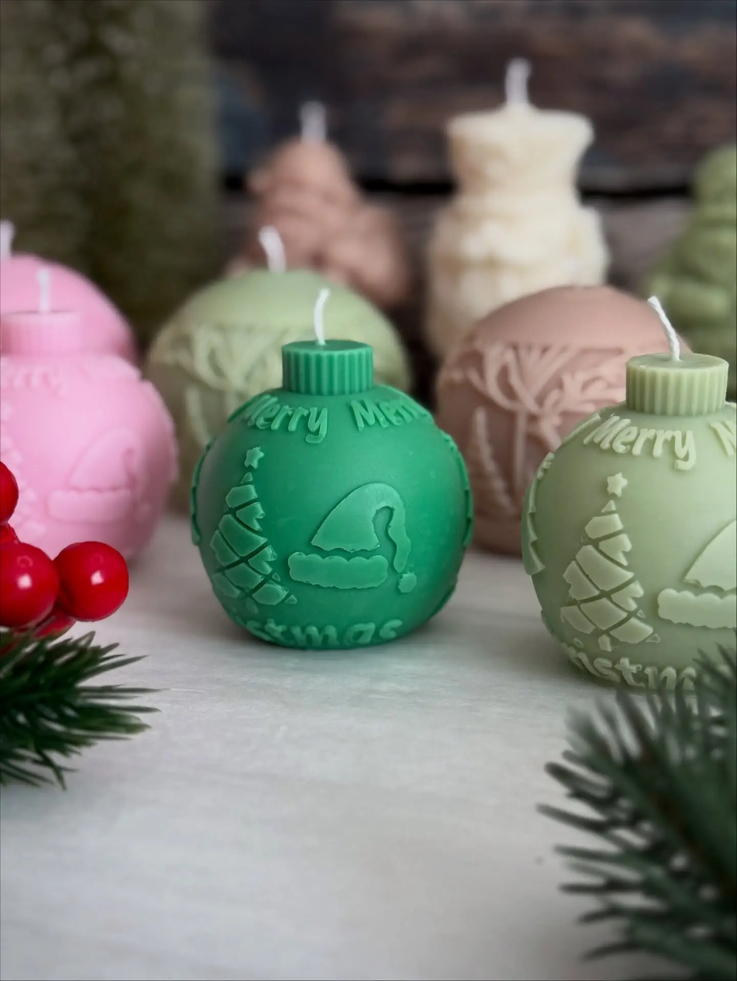 DIY Christmas candles homemade