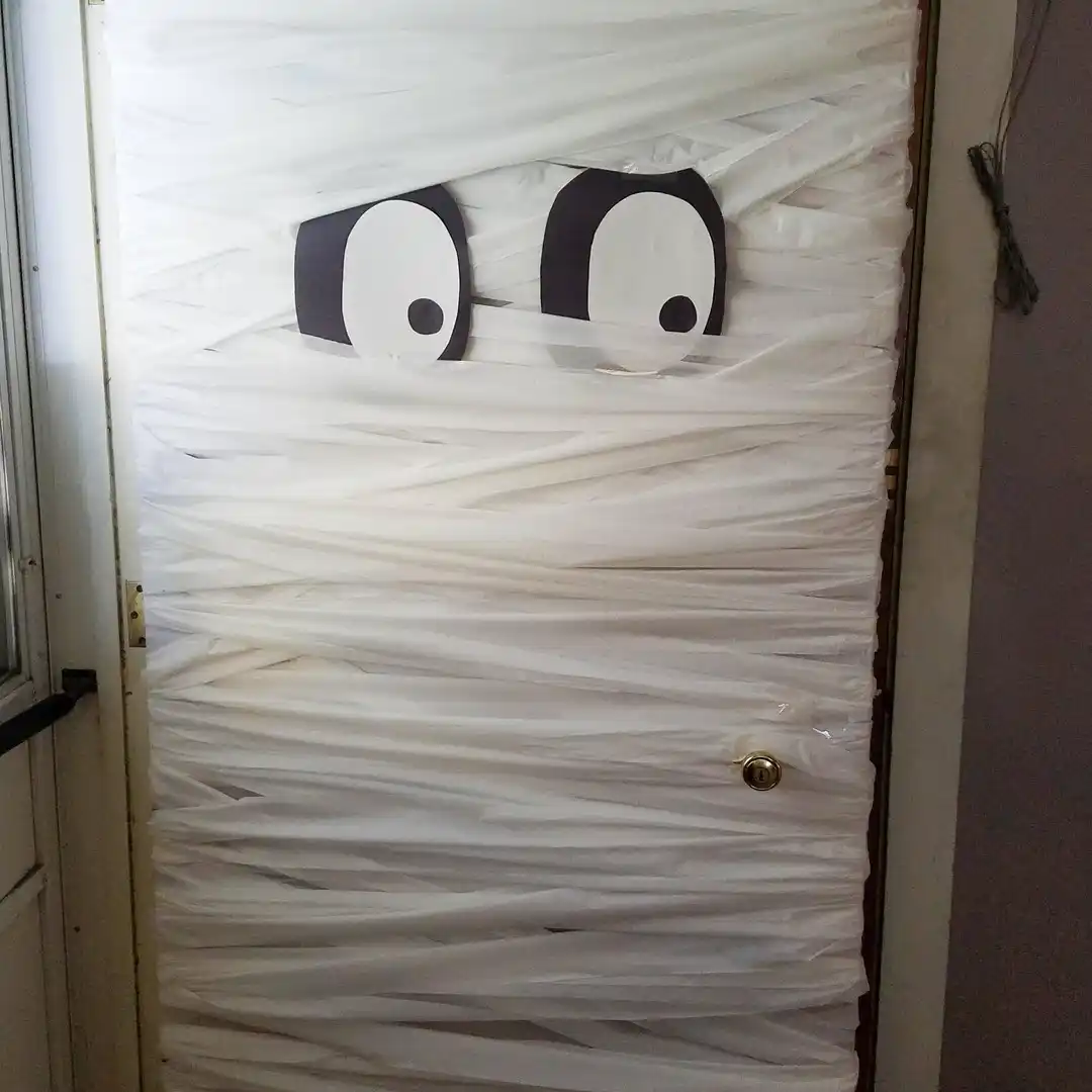 DIY Halloween decorations to make at home