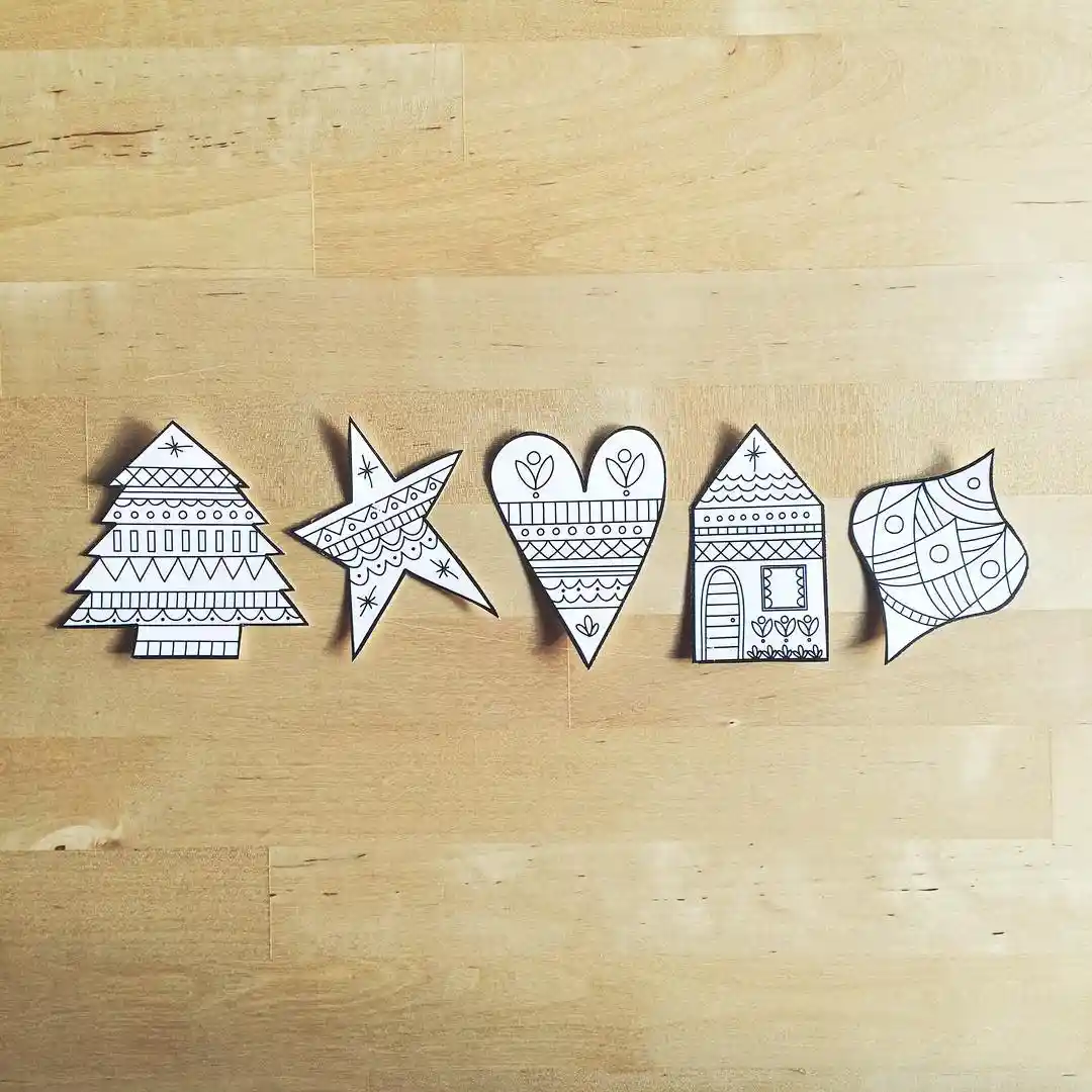 DIY paper Christmas ornaments