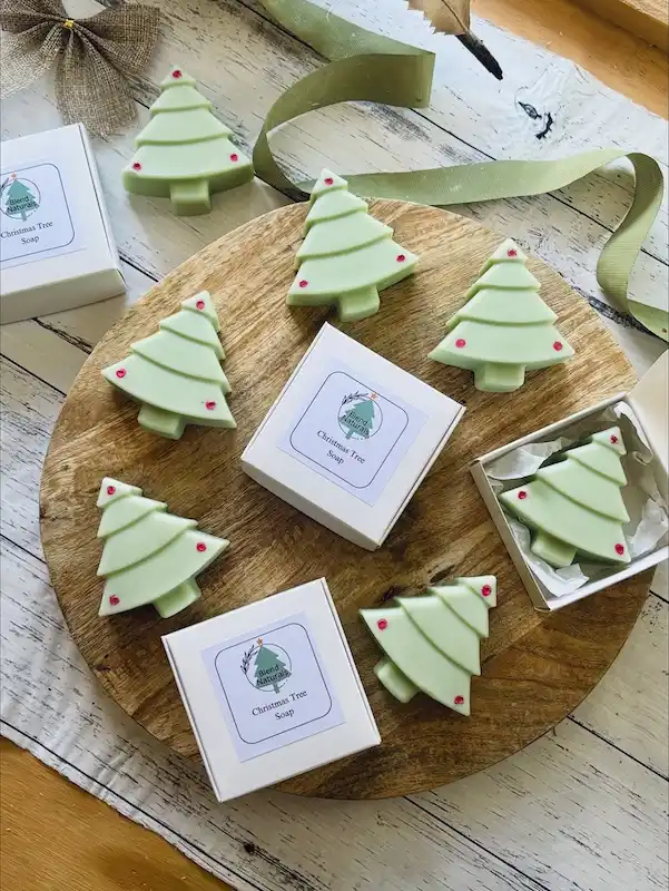 Christmas soap recipes festive DIY gifts