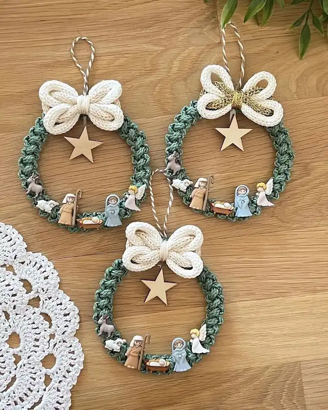 macrame Christmas ornaments DIY