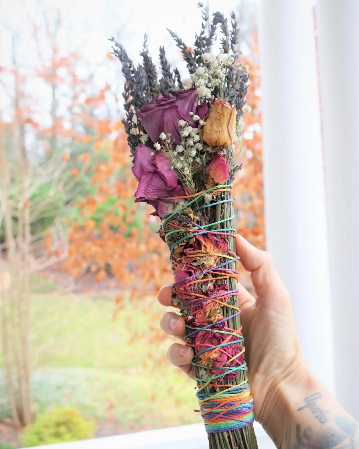 20 Best Natural Materials for Fall Decor Straight From Real Homes and Markets 13 best natural materials for fall decor