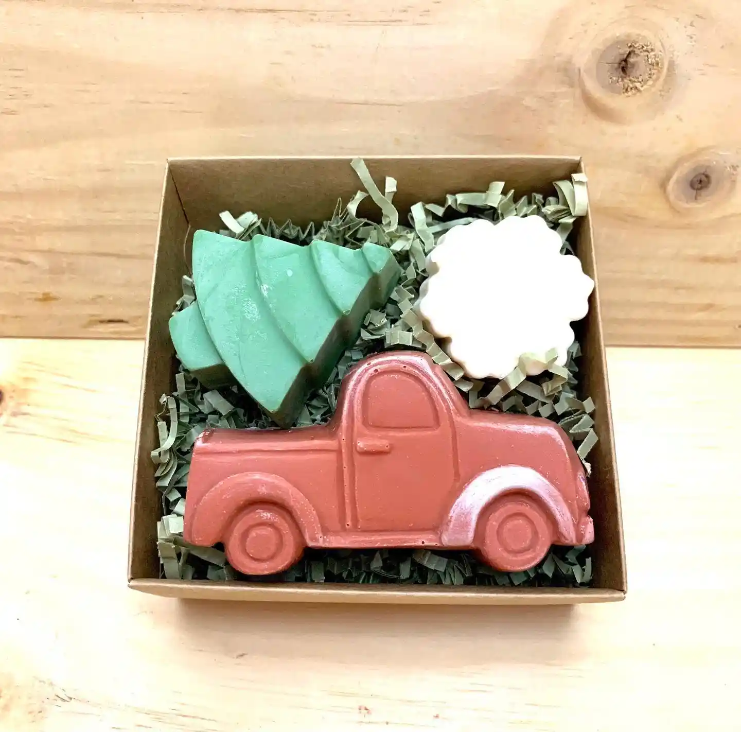 Christmas soap recipes festive DIY gifts