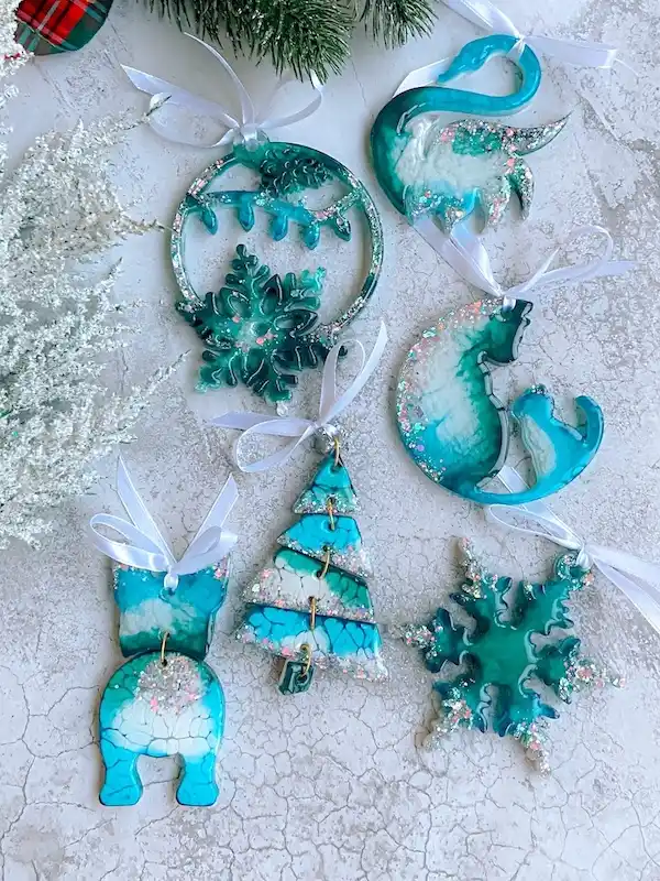 22 Holiday Resin Craft Ideas to Make and Gift This Season 7 holiday resin craft ideas to make and gift