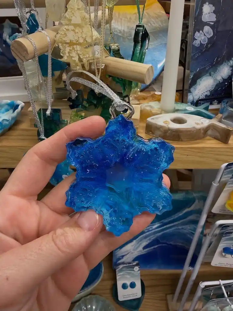 22 Holiday Resin Craft Ideas to Make and Gift This Season 3 holiday resin craft ideas to make and gift