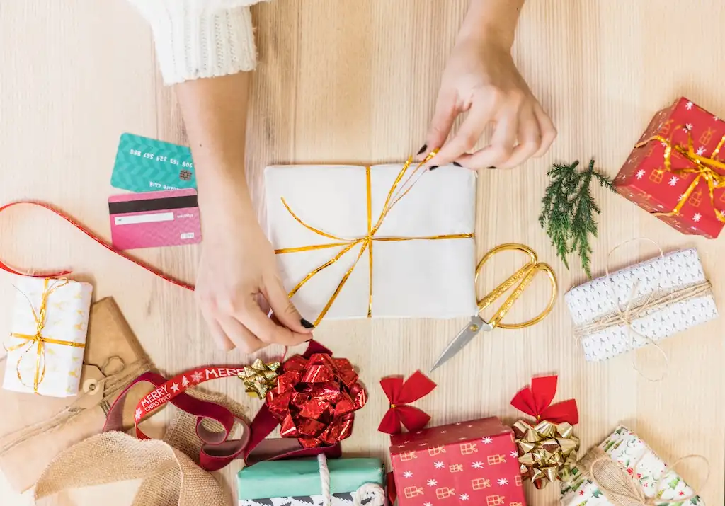 How to Make Gifts Look Professional: Wrapping Tagging and Finishing Tips 3 how to make homemade gifts look professional