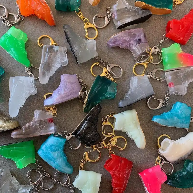 22 Holiday Resin Craft Ideas to Make and Gift This Season 11 holiday resin craft ideas to make and gift