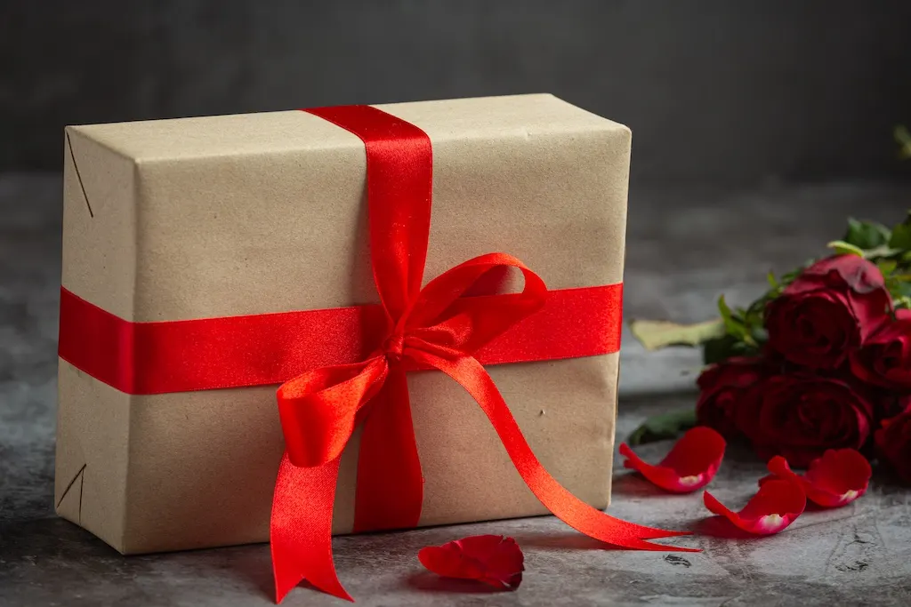 How to Make Gifts Look Professional: Wrapping Tagging and Finishing Tips 6 how to make homemade gifts look professional